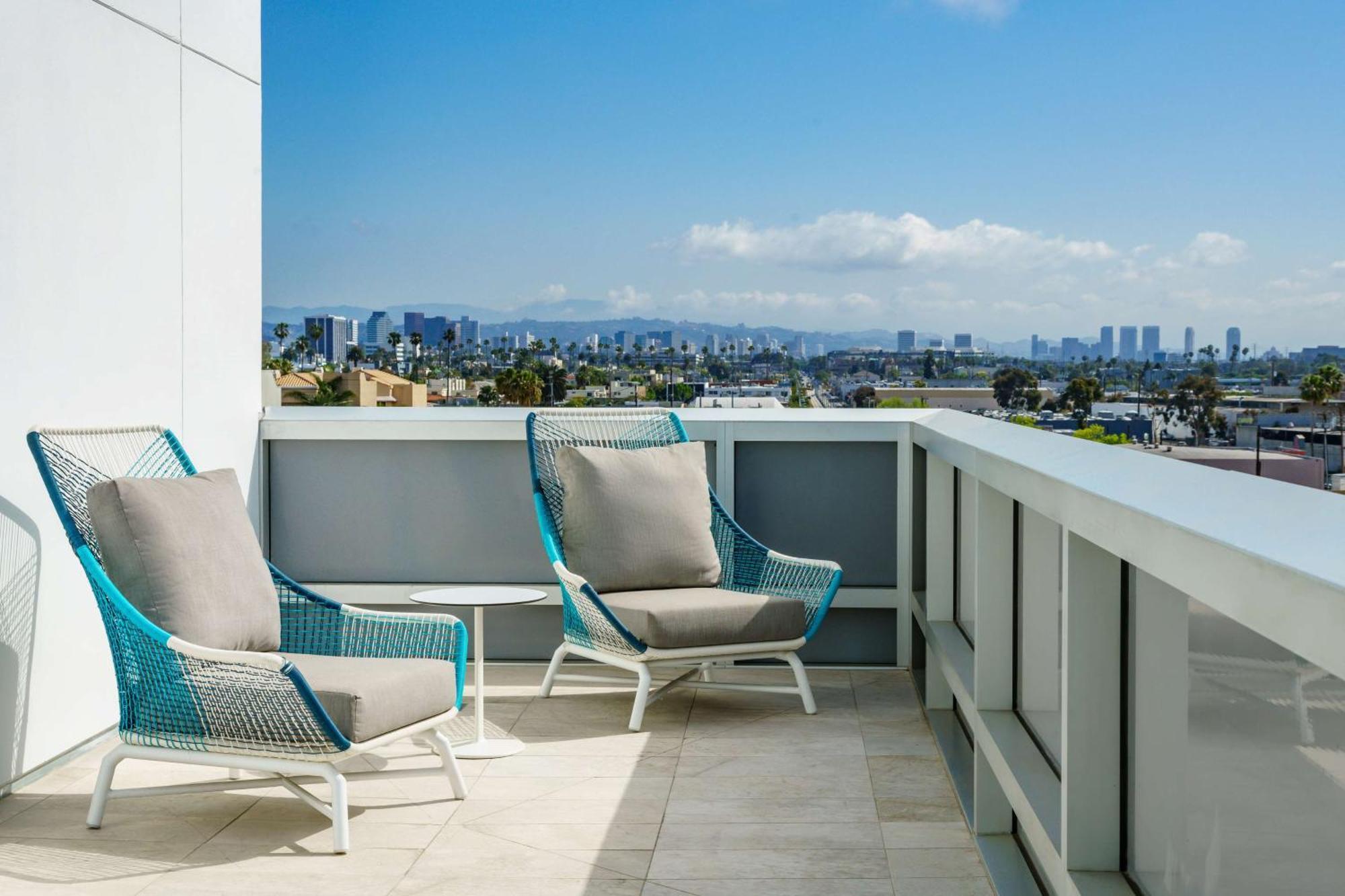 Hampton Inn & Suites Santa Monica Los Angeles Bagian luar foto